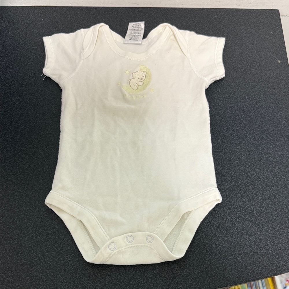 Adorable Cream Baby Bodysuit 90’s - Picture 1 of 2